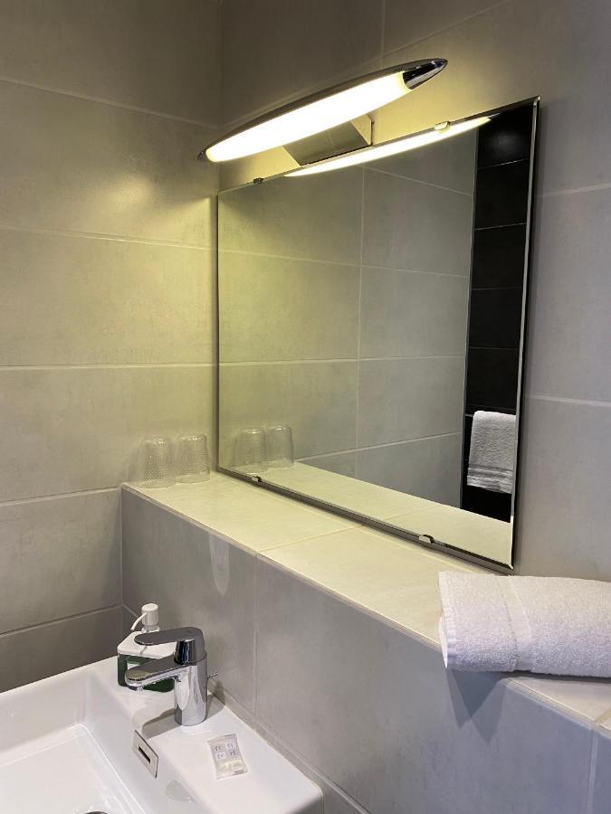 Hotel Colbert تور المظهر الخارجي الصورة